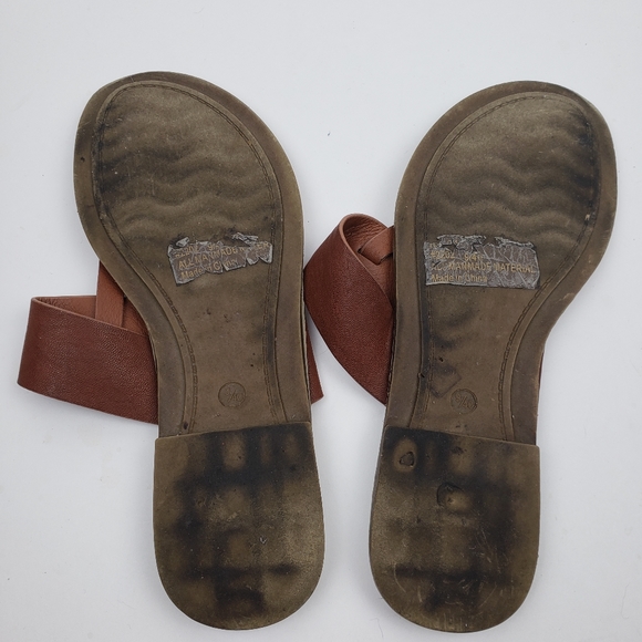 Seven Tan Leather Sandals - Picture 5 of 6